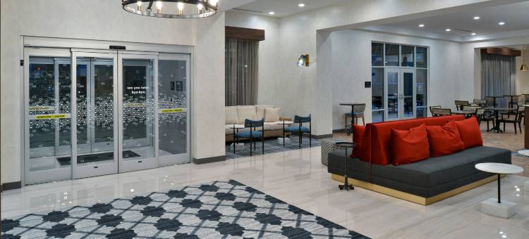 欢朋酒店和套房格林斯伯勒市中心(Hampton Inn & Suites Greensboro Downtown)图片