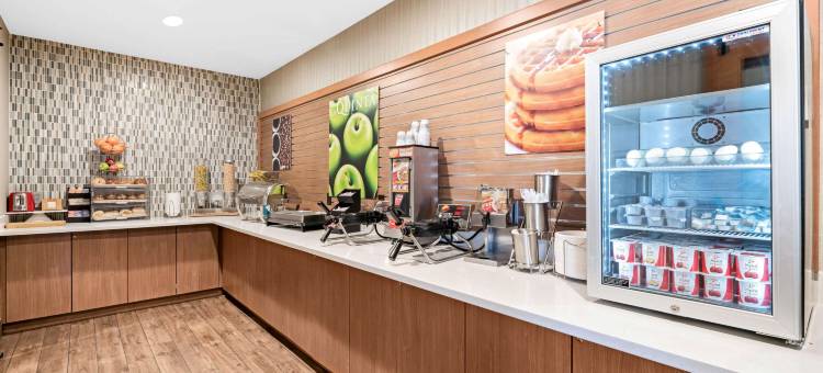 洛根拉昆塔温德姆套房酒店(La Quinta Inn & Suites by Wyndham Logan)图片