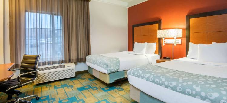 科罗拉多斯普林斯南机场拉昆塔温德姆套房酒店(La Quinta Inn & Suites by Wyndham Colorado Springs South AP)图片