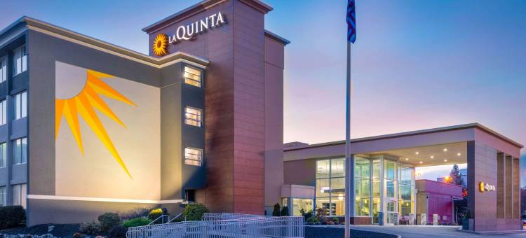 克利夫顿卢瑟福拉昆塔温德姆套房酒店(La Quinta Inn & Suites by Wyndham Clifton/Rutherford)图片