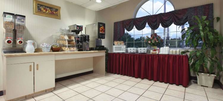 佛罗伦萨温德姆麦客达套房酒店(Microtel Inn & Suites by Wyndham Florence)图片