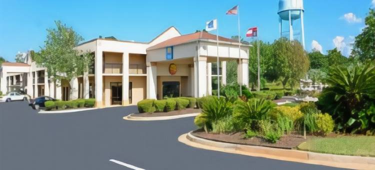 克拉丽奥波因特I-75福赛思酒店(Clarion Pointe Forsyth I-75)图片