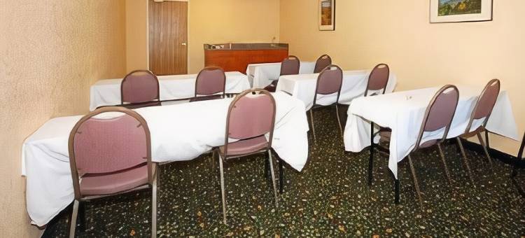 图拉丁-南奥斯威戈湖舒适套房酒店(Comfort Inn & Suites Tualatin - Lake Oswego South)图片
