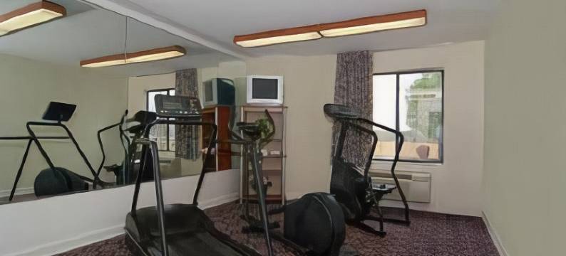 曼非斯东北 I-40 附近凯艺酒店(Quality Inn Memphis Northeast Near I-40)图片