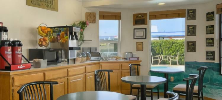 科宁旅行中心的伊克诺旅馆套房(Econo Lodge Inn & Suites Corning Travel Center)图片