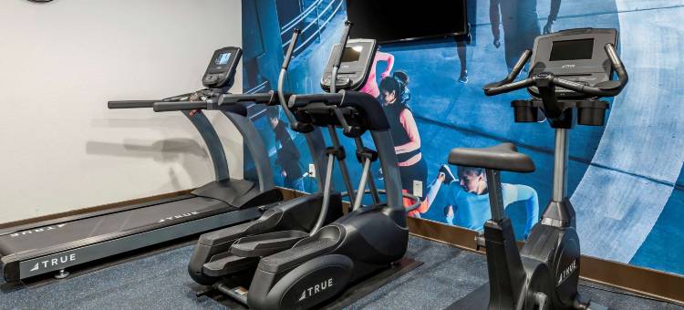 罗利市中心凯隆波因特酒店(Clarion Pointe Raleigh Midtown)图片