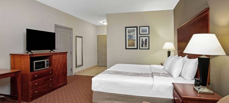 费尔菲尔德拉昆塔温德姆套房酒店(La Quinta Inn & Suites by Wyndham Fairfield TX)图片