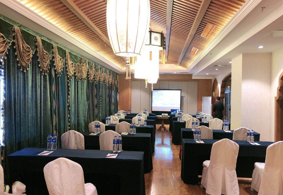  Hotel Overview