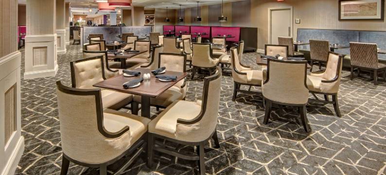 迪凯特希尔顿逸林酒店(DoubleTree by Hilton Decatur Riverfront)图片