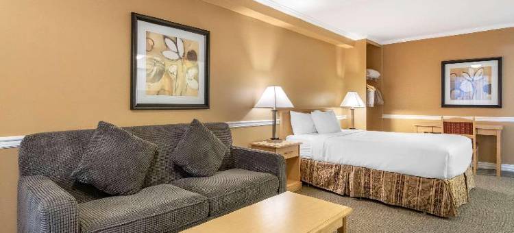 伊克诺套房酒店(Econo Lodge Inn & Suites)图片