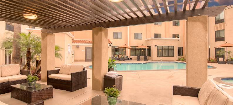 卡尔斯巴德海滩智选假日套房酒店(Holiday Inn Express & Suites CARLSBAD BEACH by IHG)图片