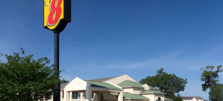 温德姆速8酒店布伦瑞克南/I-95(Super 8 by Wyndham Brunswick South/I-95)图片