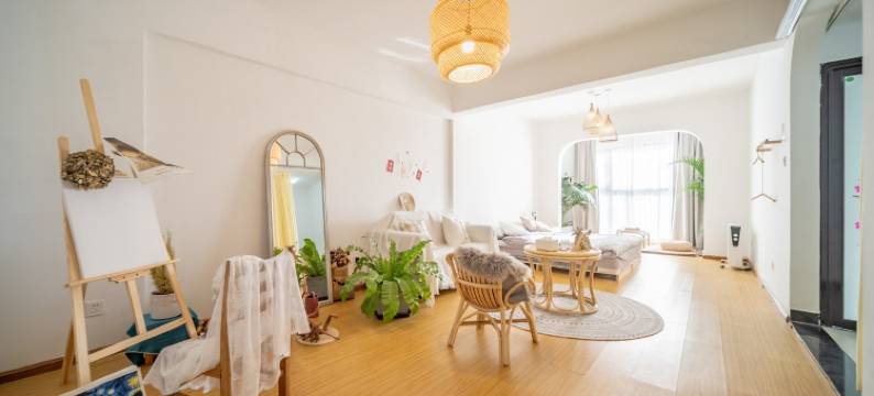 妍墨小姐公寓(尚义街1号分店)图片