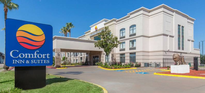 西南休斯顿舒格兰舒适套房酒店(Comfort Inn & Suites SW Houston Sugarland)图片