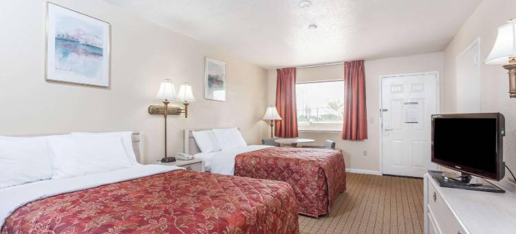 克林顿戴斯酒店(Days Inn by Wyndham Clinton)图片