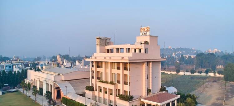 拉乌沙耶吉恩瑞斯酒店(Enrise by Sayaji Rau Indore)图片