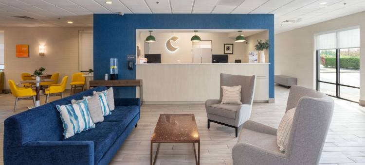 布法罗机场舒适套房酒店(Comfort Inn & Suites Buffalo Airport)图片