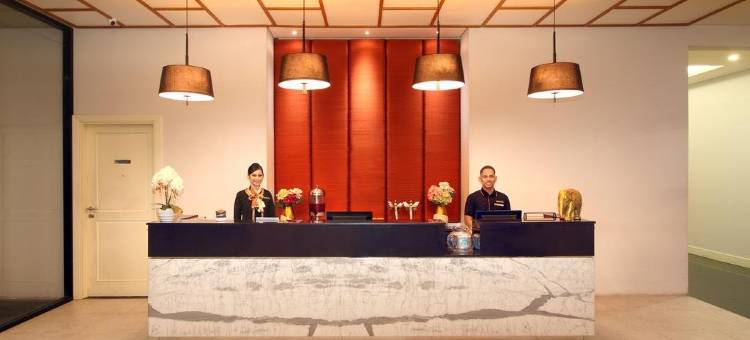 赫利俄斯博恩酒店(Helios Hotel & Convention)图片