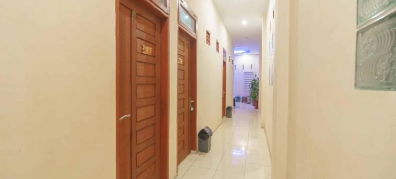 红多兹酒店@塔鲁唐哈莱托(RedDoorz @ Haraito Tarutung)图片