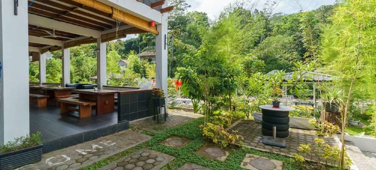 RedDoorz高级版 @ The Heritage Bukit Lawang(RedDoorz Premium @ the Heritage Bukit Lawang)图片