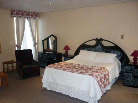 埃斯梅拉达酒店