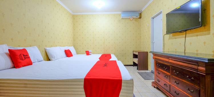 瑞德多兹酒店 @ 三宝珑塞提雅布迪路(RedDoorz Near Universitas Diponegoro Semarang)图片