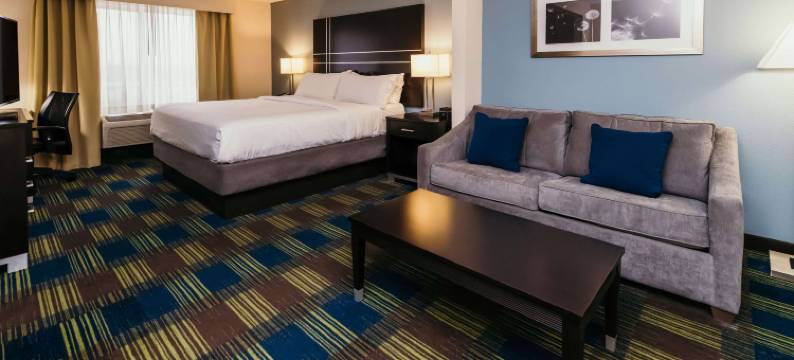 艾奥瓦安克尼 - 艾奥瓦德梅因拉昆塔温德姆套房酒店(La Quinta Inn & Suites by Wyndham Ankeny IA / Des Moines IA 2402 SE Tones Dr., Ankeny, Io)图片