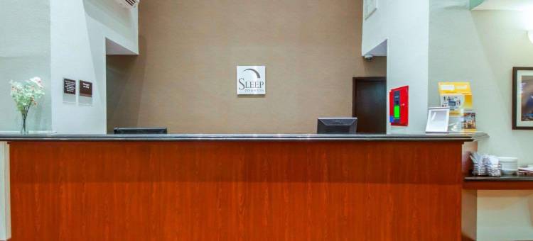 爱德蒙得大学附近舒眠套房酒店(Sleep Inn & Suites Edmond Near University)图片