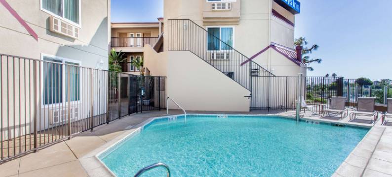 卡尔斯巴德戴斯酒店(Days Inn by Wyndham Carlsbad)图片