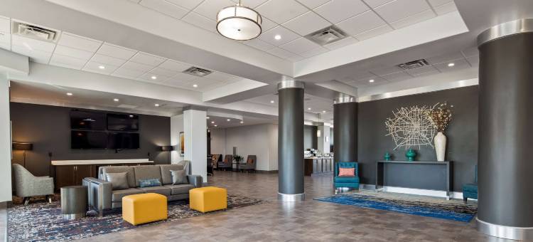 罗兰贝斯特韦斯特优质套房酒店(Best Western Plus Roland Inn  Suites)图片