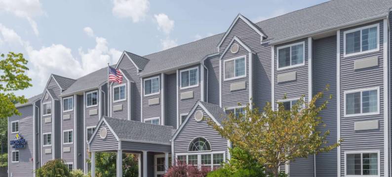 安卡斯维尔温德姆麦客达套房酒店(Microtel Inn & Suites by Wyndham Uncasville Casino Area)图片