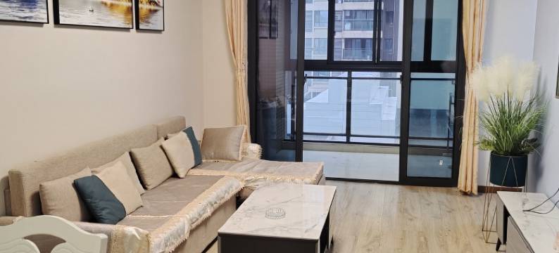 房东琪静公寓(冬梅街分店)图片