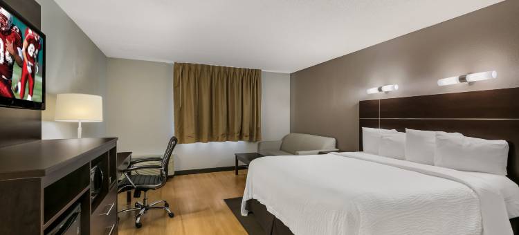 诺克斯维尔西锡达布拉夫红顶 PLUS+套房酒店(Red Roof Plus+ & Suites Knoxville West - Cedar Bluff)图片
