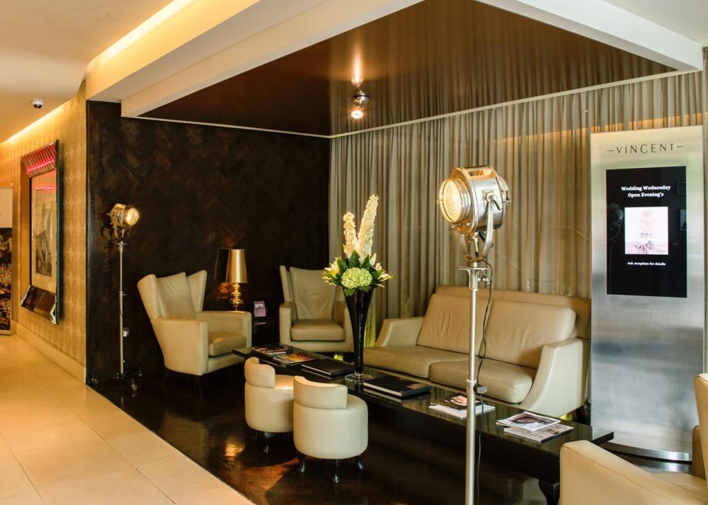 The Vincent Hotel Over view