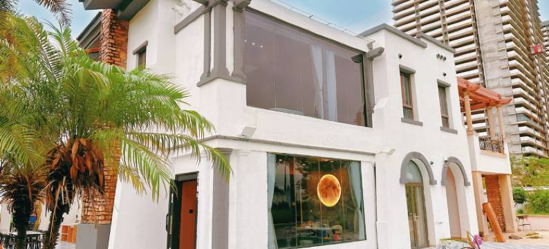 万科双月湾一线海景沙滩轰趴别墅(环岛公路分店)图片