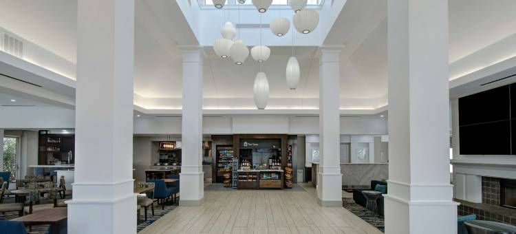 底特律地铁机场希尔顿花园客栈酒店(Hilton Garden Inn Detroit Metro Airport)图片