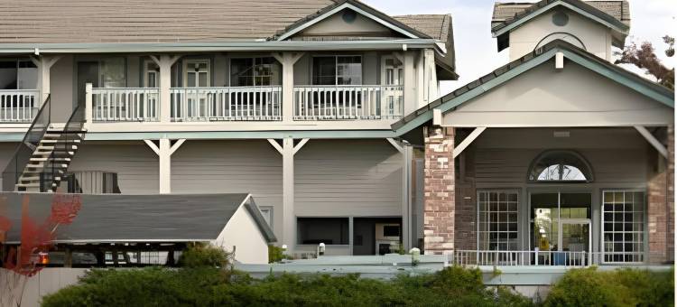 奥本温德姆速8酒店(Super 8 by Wyndham Auburn)图片