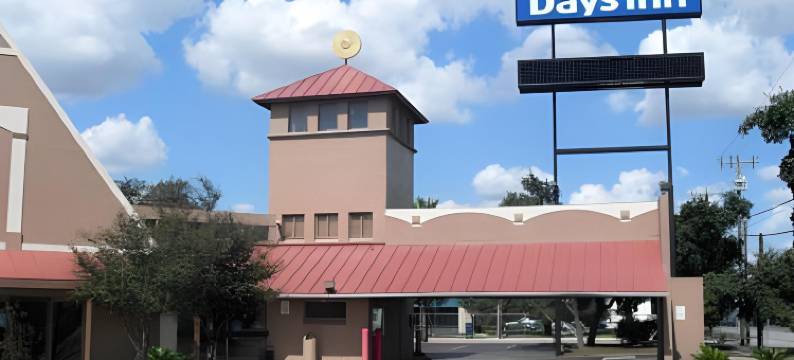 圣安东尼奥斯普拉希/ATT中心戴斯酒店(Days Inn by Wyndham San Antonio Splashtown/ATT Center)图片