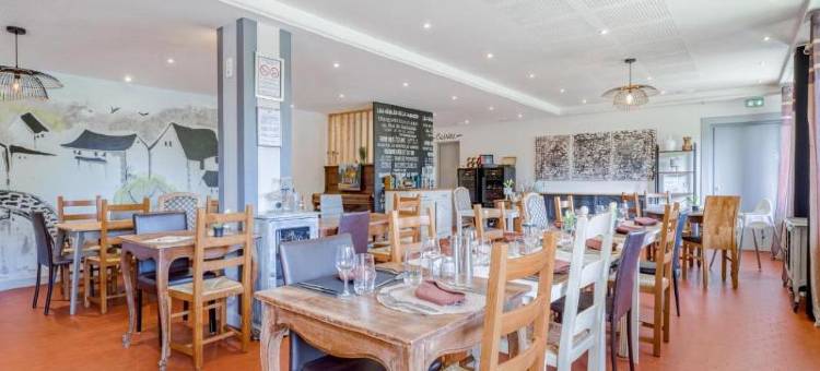 洛吉斯拉梅松卡雷酒店(Logis Hotel Maison Carrée Restaurant O Carré DArt)图片