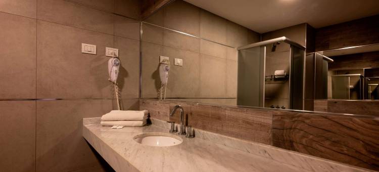 卡洛斯帕斯豪生别墅酒店(Howard Johnson Plaza Villa Carlos Paz)图片