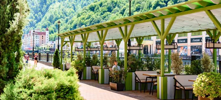 罗莎库塔自由式阿兹穆特酒店(Azimut Hotel Freestyle Rosa Khutor)图片