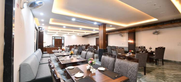 点击酒店纳拉亚纳(Click Hotel Narayana)图片