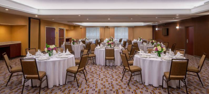 新奥尔良科文顿/曼德维尔万怡酒店(Courtyard New Orleans Covington/Mandeville)图片