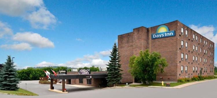 伦弗鲁温德姆戴斯酒店及会议中心(Days Inn by Wyndham Renfrew Conference Centre)图片