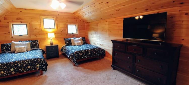 Creekfront Retreat • Hot Tub • Pool Table • Near Town/National Park • Rejuvenate图片