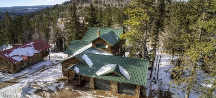 洛斯特营地特里峰仅几个街区山林小屋(Lost Camp Lodge just a few blocks from Terry Peak)图片