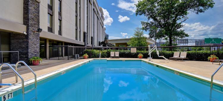 希尔顿欢朋套房酒店-亚历山大南旧城区(Hampton Inn & Suites Alexandria Old Town Area South)图片