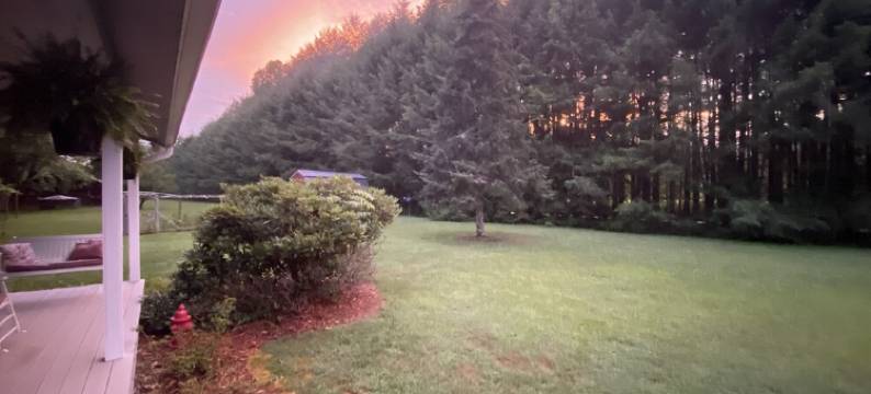 Waterfront River Home Near Asheville, Dog Friendly图片