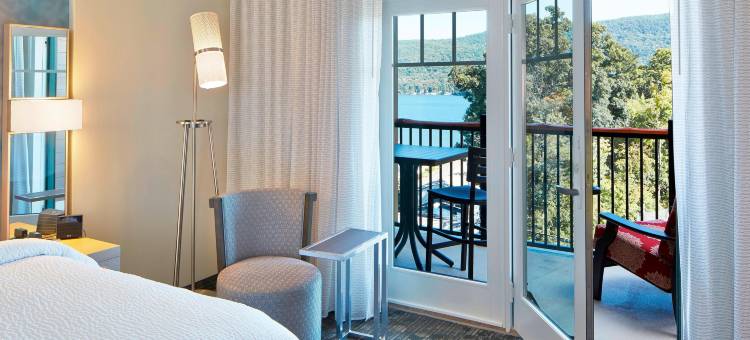 乔治湖万怡酒店(Courtyard Lake George)图片