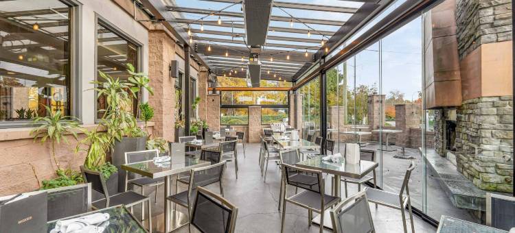 桑德曼温哥华机场酒店(Sandman Hotel Vancouver Airport)图片